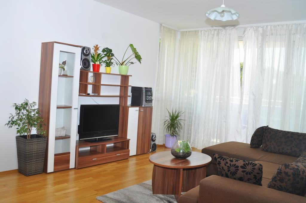 מאקרסקה Apartment Kristijan מראה חיצוני תמונה